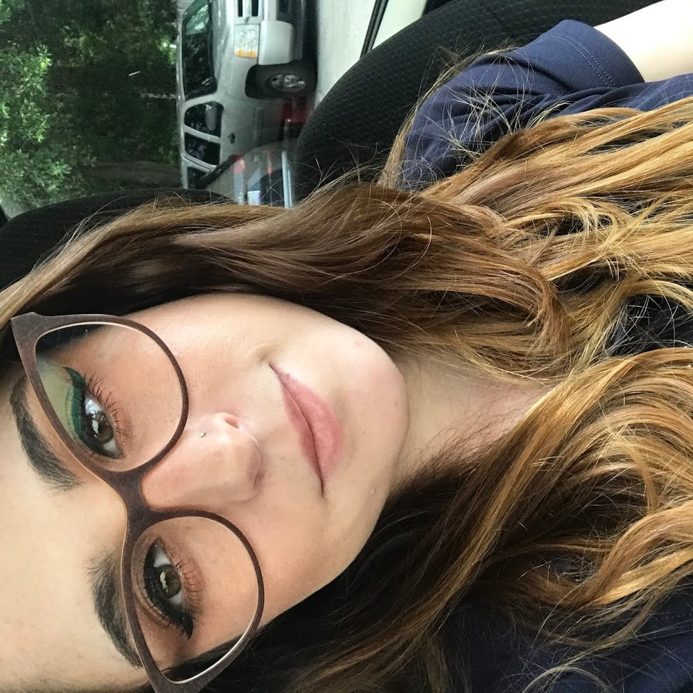 Meet your Posher, Emily